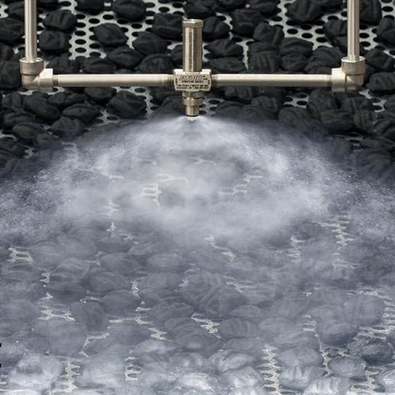 Hollow circular pattern atomising spray nozzles