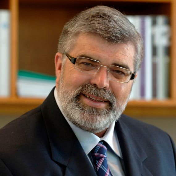 Kim Carr