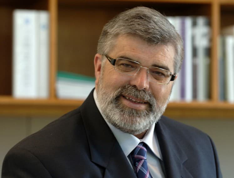 Minister's farewell message