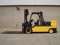 Lencrow now supplies Lowry forklifts