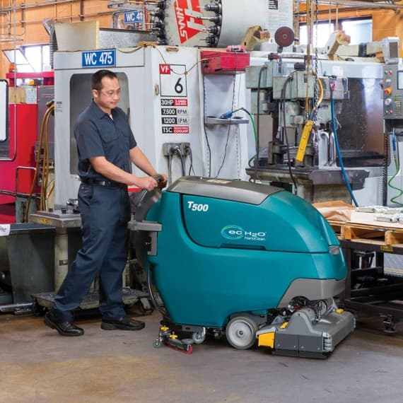 Tennant T500 scrubber